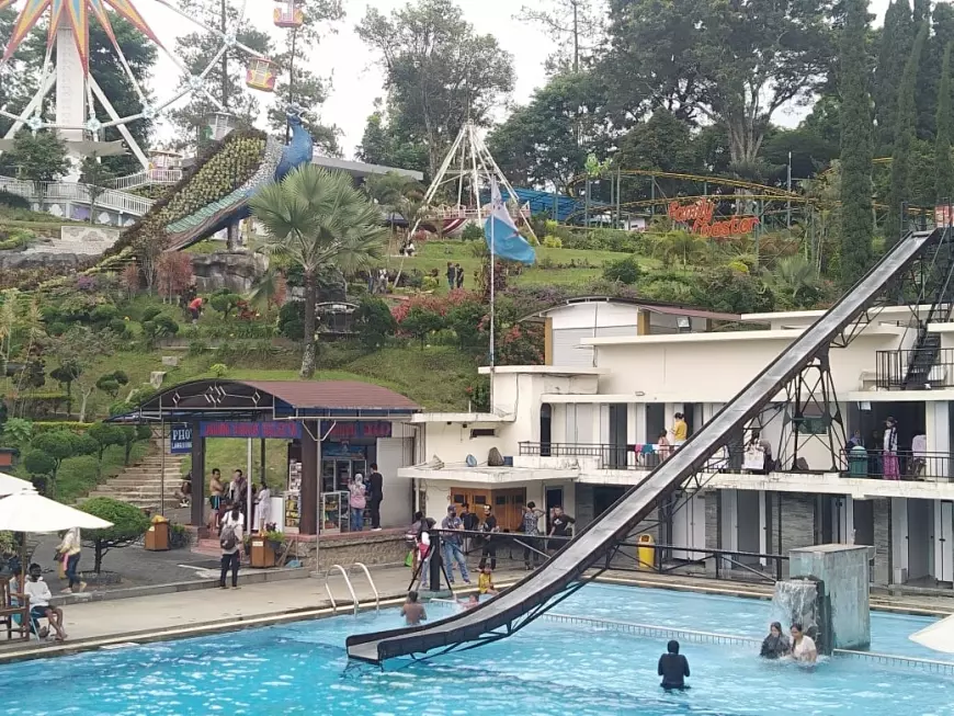 Wahana Permainan Air di Selecta