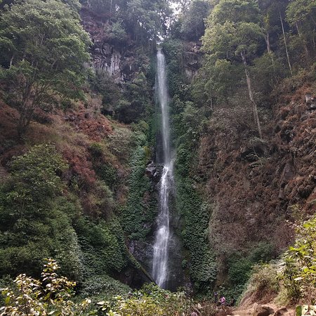 Pemandangan di Coban Rais